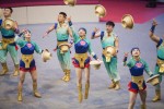 Gran Circo de Navidad de Girona “FantÀsia” Hunan Acrobatic Troupe. Malabars amb barrets. Xina